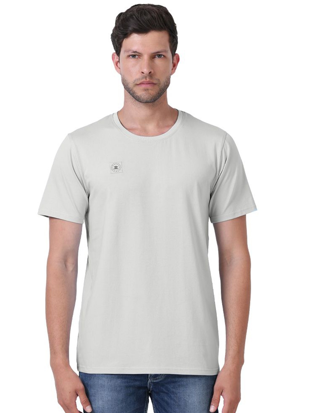 

Shrey Men Solid Round Neck T-Shirt, Grey
