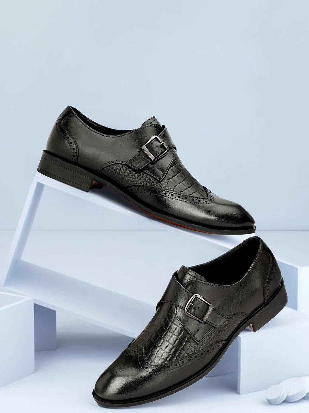 

Varito Men Textured Leather Formal Monk Shoes, Black