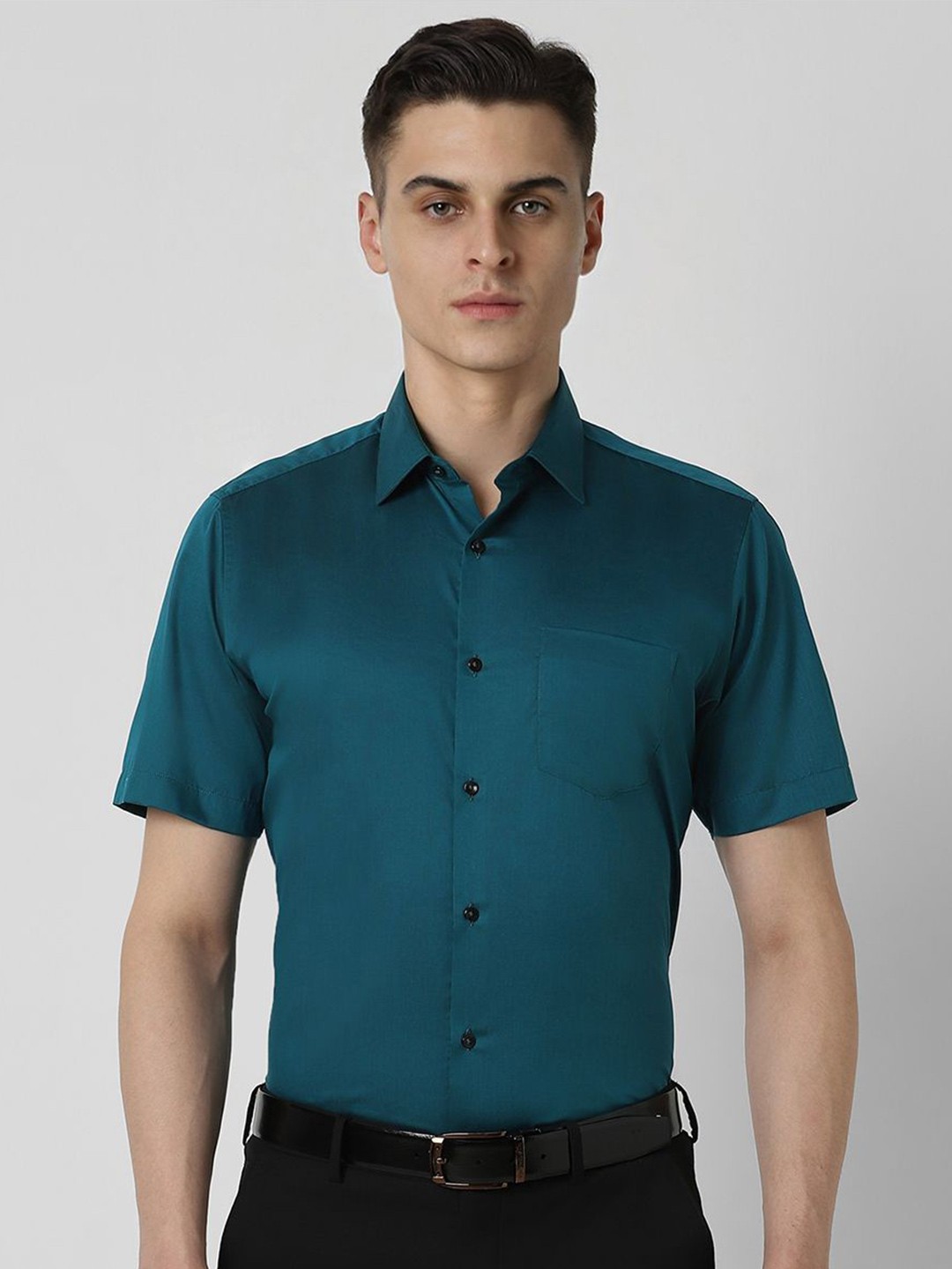 

Van Heusen Men Spread Collar Solid Cotton Party Shirt, Green