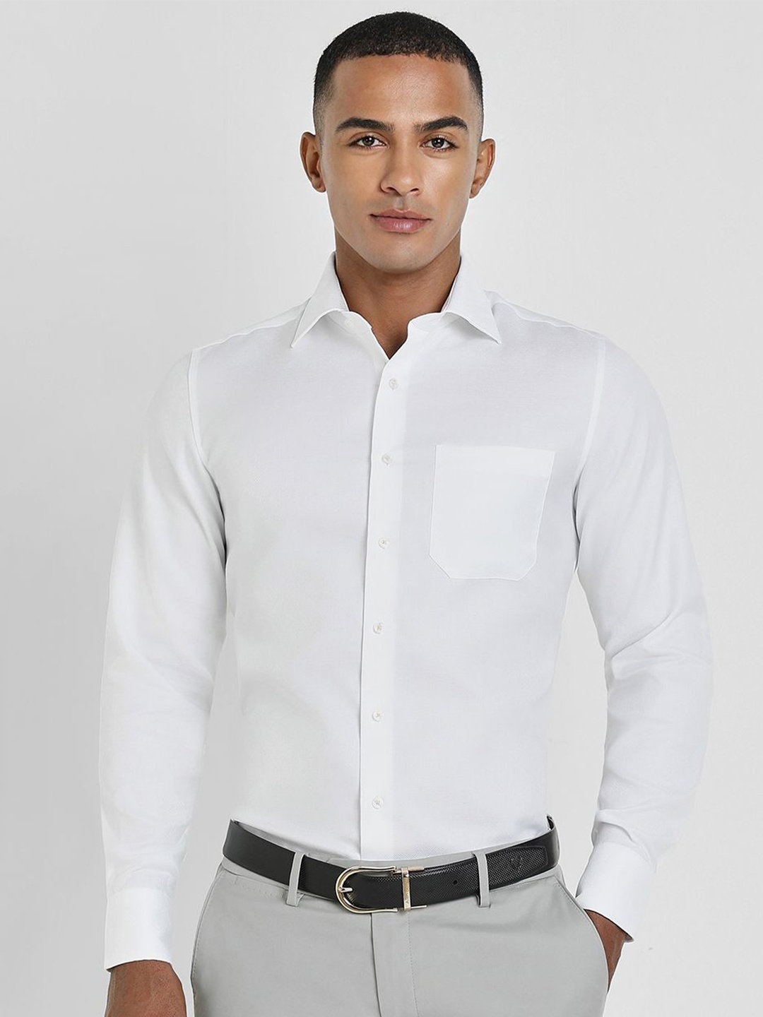 

Allen Solly Sport Men Spread Collar Solid Cotton Slim Fit Formal Shirt, White