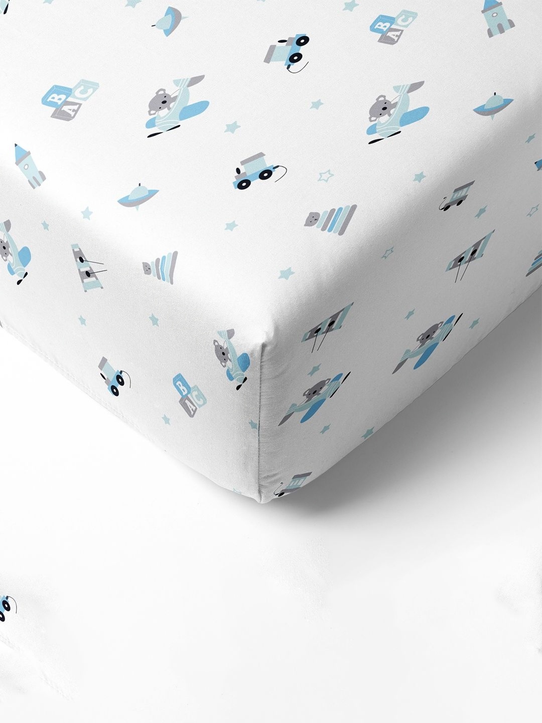 

The White Cradle Blue & White Graphic Printed 120TC Fitted Cotton Crib Bedsheet