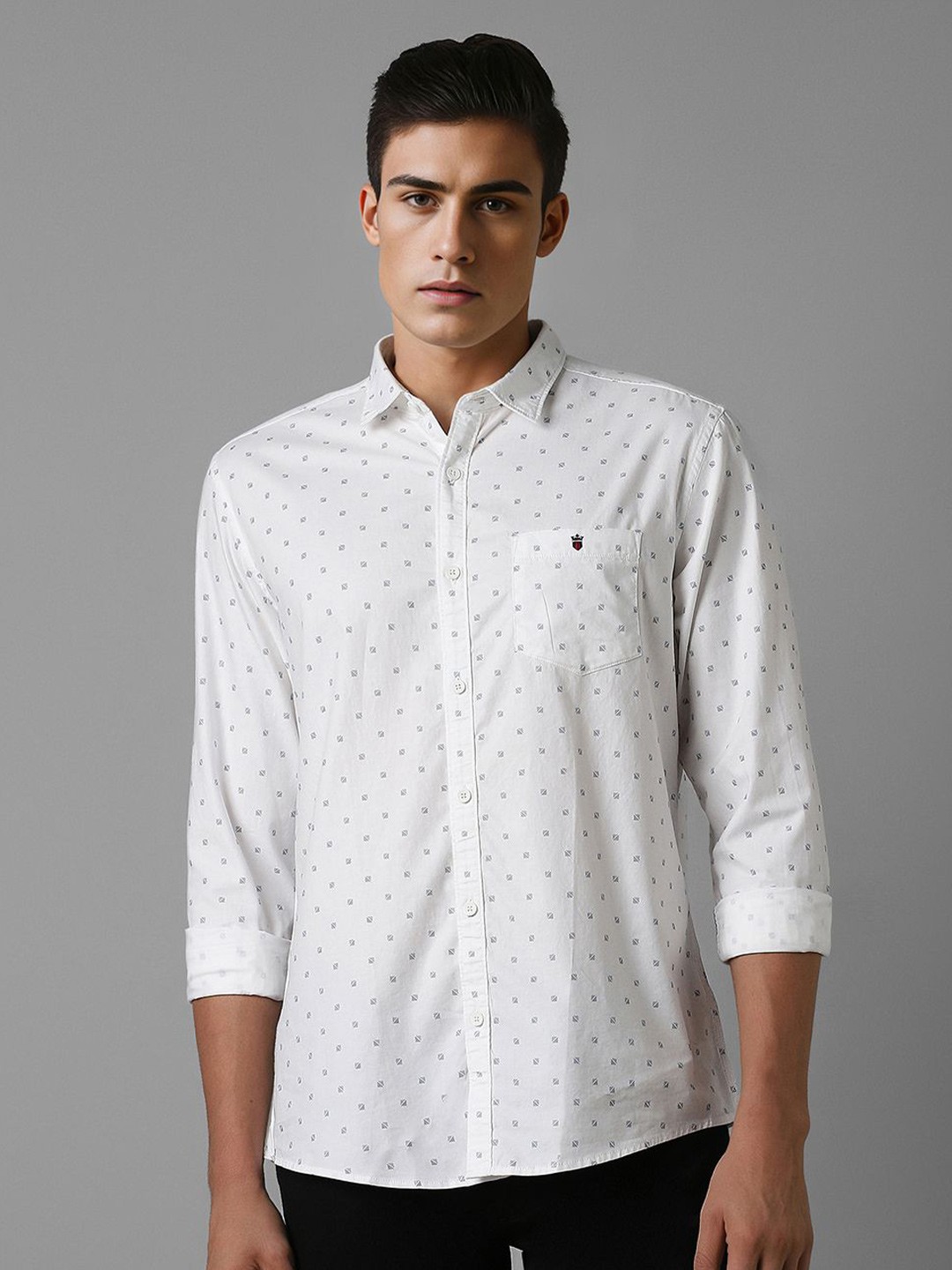 

Louis Philippe Jeans Men Spread Collar Conversational Printed Cotton Slim Fit Casual Shirt, White