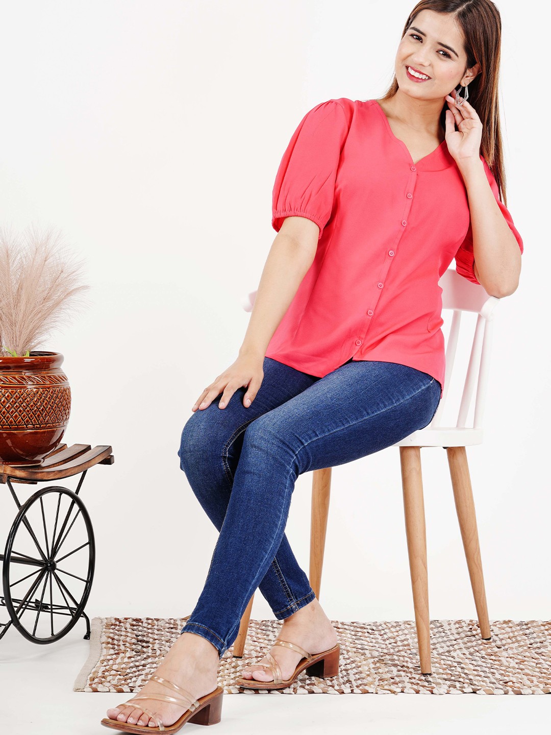 

TANESHWAR Women Solid V-Neck Cotton Top, Pink