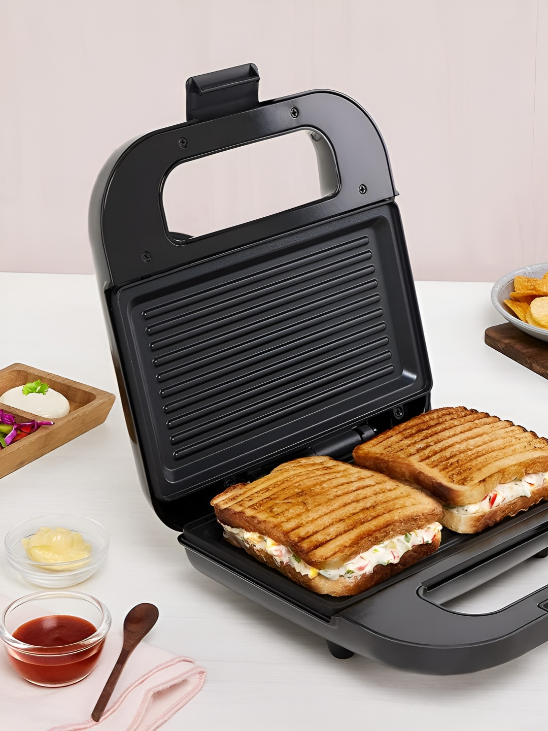 

BOROSIL Black & Grey Nonstick Grilling Plate Sandwich Maker 750W