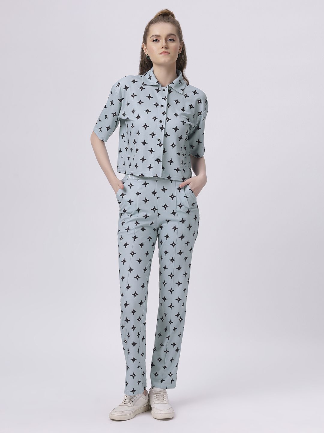 

BABA YAGA Printed Drop Shoulder Sleeves Shirt With Trousers, Grey