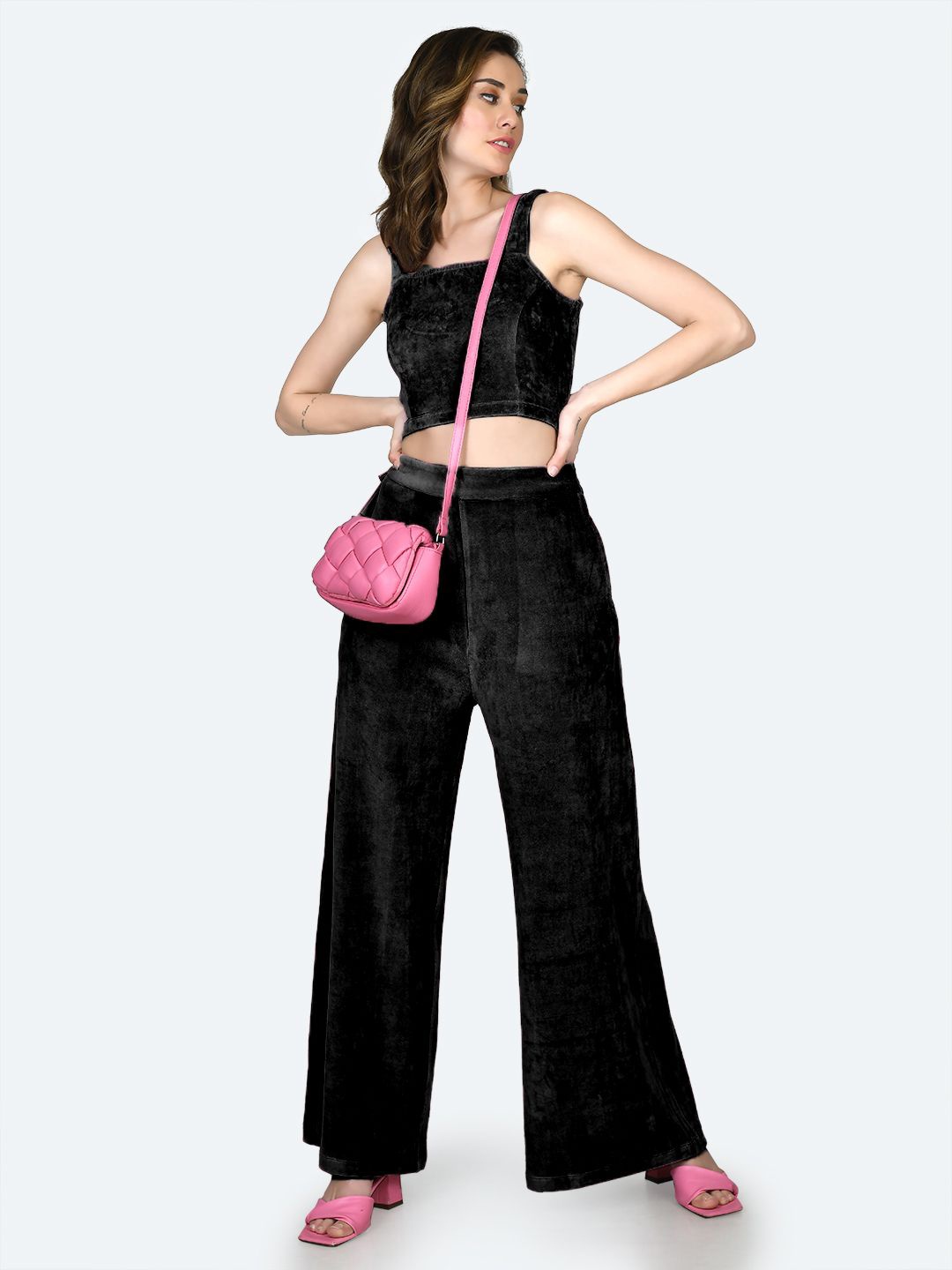 

Zink London Women Loose Fit High-Rise Parallel Trousers, Black
