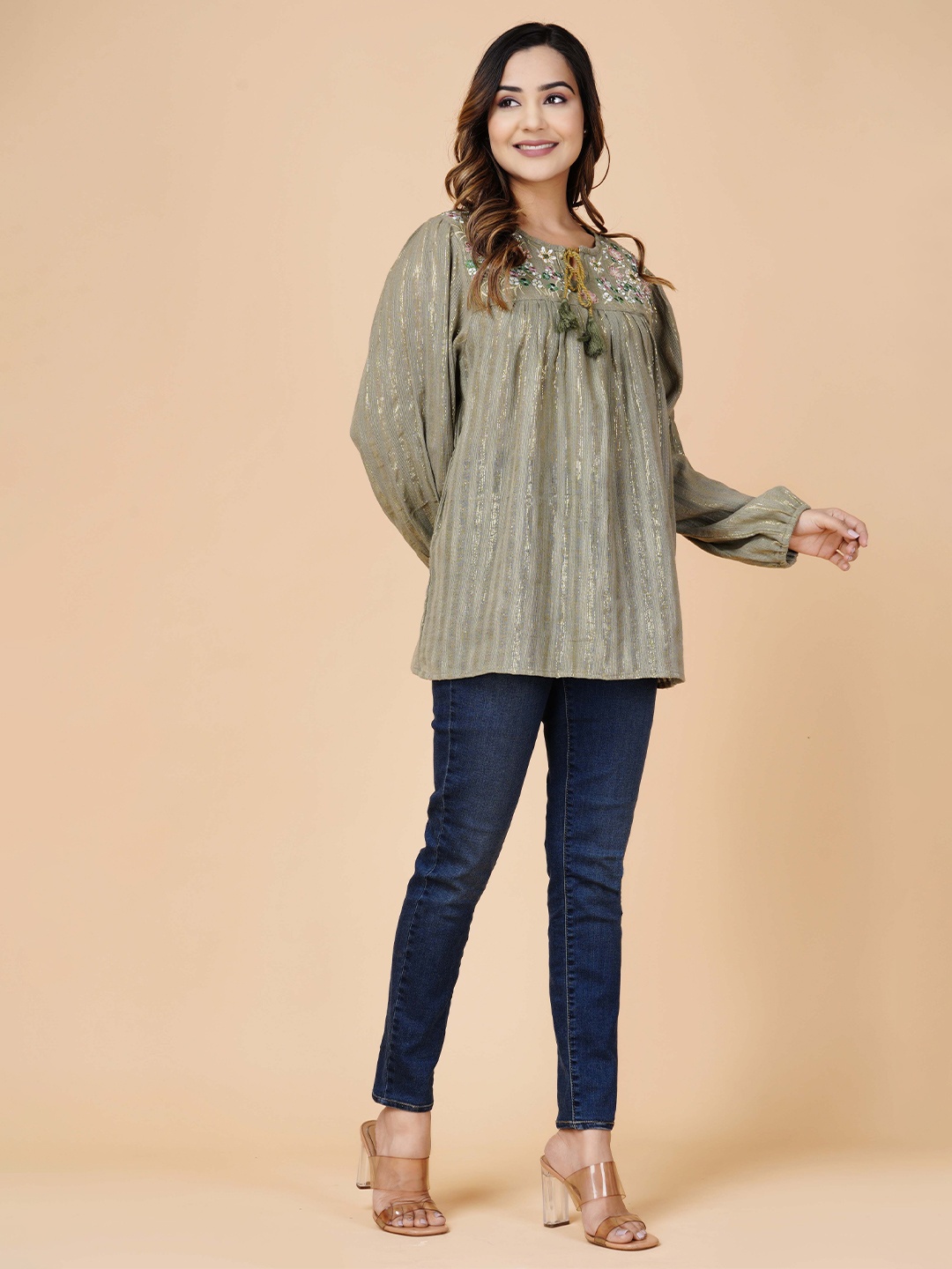 

TANESHWAR Women Floral Printed Embroidered Tie-Up Neck Cotton Top, Green