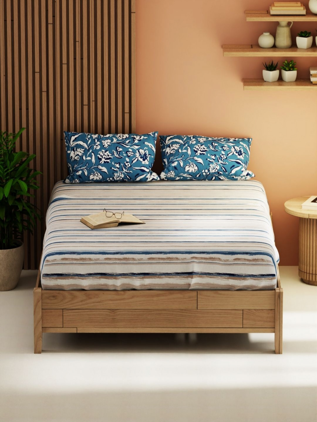 

KOPA Magnolia Blue & White Striped 152 TC Queen Bedsheet with 2 Pillow Covers