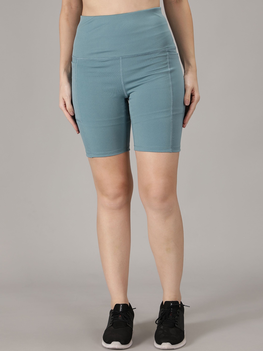 

COSVOS Women Solid Quick Dry Knee-Length Gym Tights, Turquoise blue