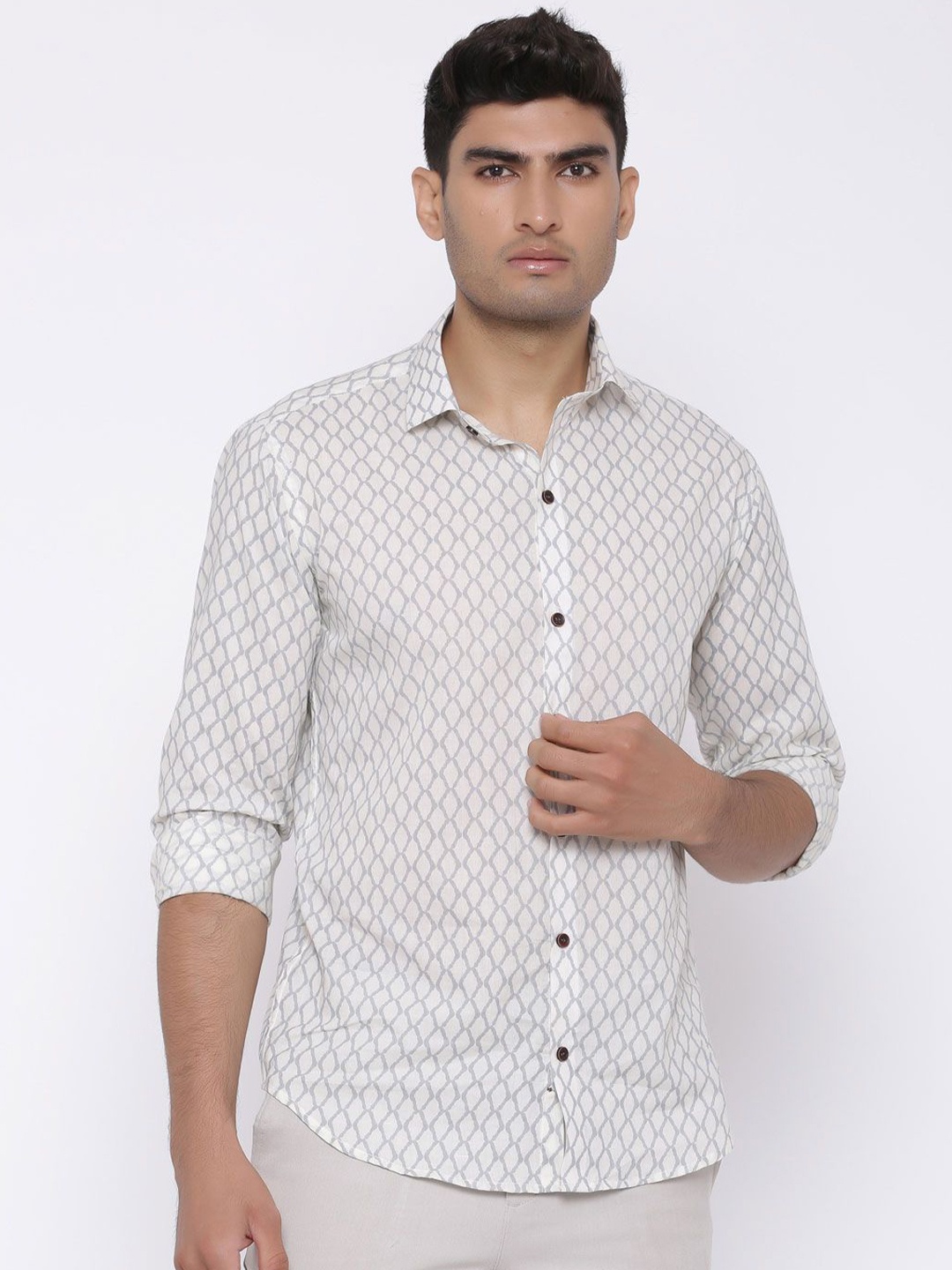 

Tistabene Men Standard Spread Collar Geometric Printed Cotton Casual Shirt, White
