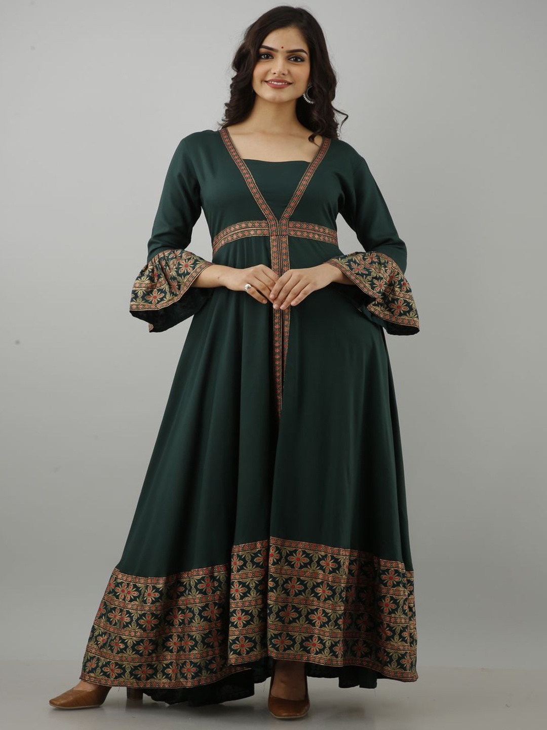 

Jaipurite Floral Printed Bell Sleeves Anarkali Kurta, Green