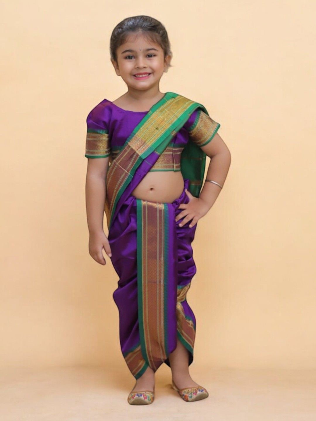 

LITTLE GINNIE Girls Zari Border Ready To Wear Silk Saree, Purple