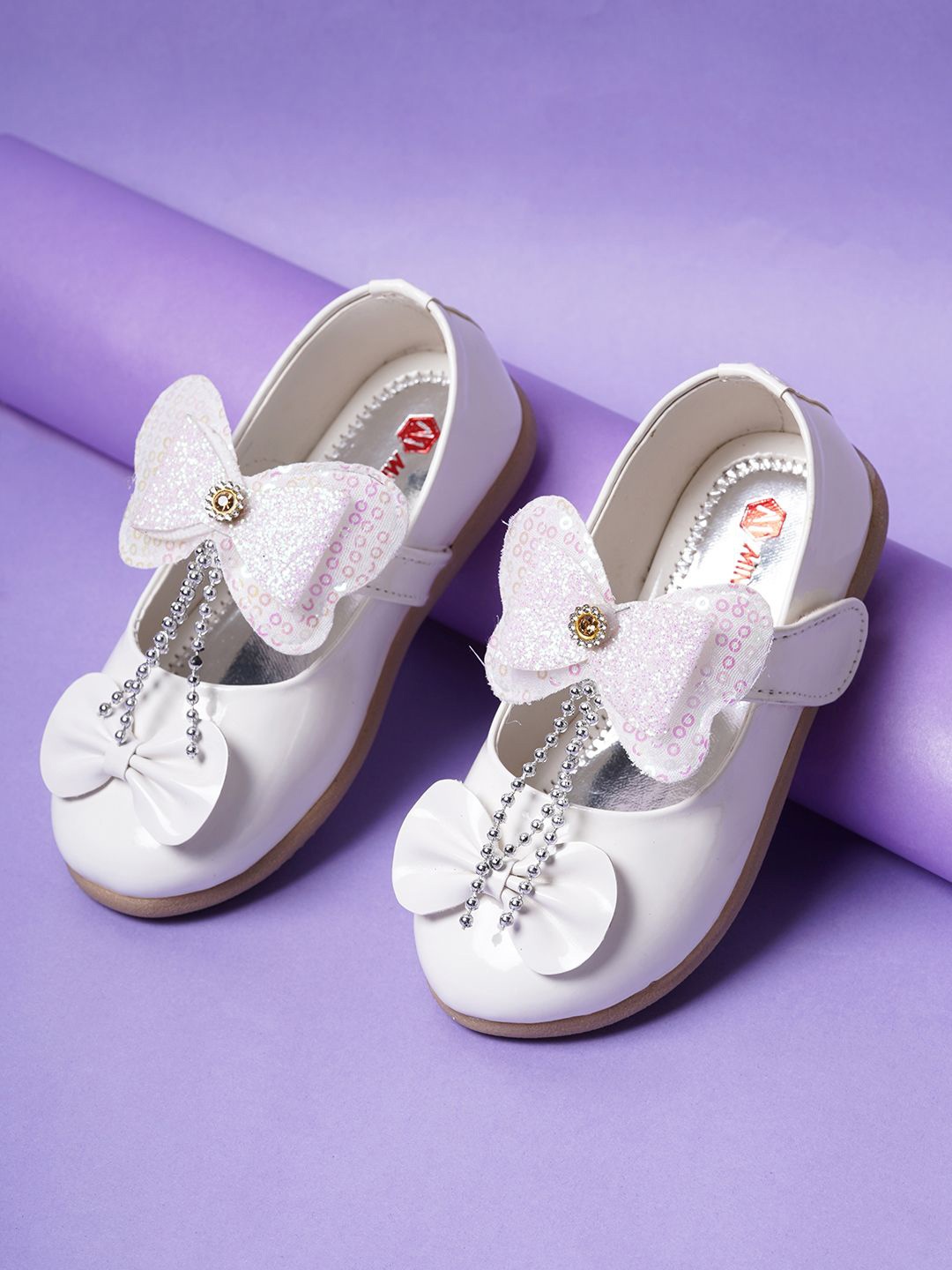 

Minesole Girls PU Flatforms, White