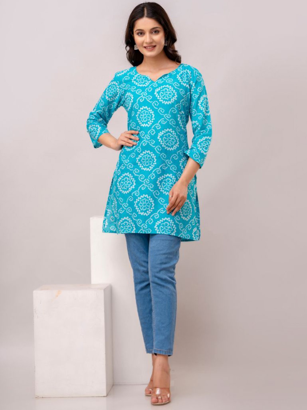 

Arudhi Bandhani Printed Pure Cotton Straight Kurti, Blue