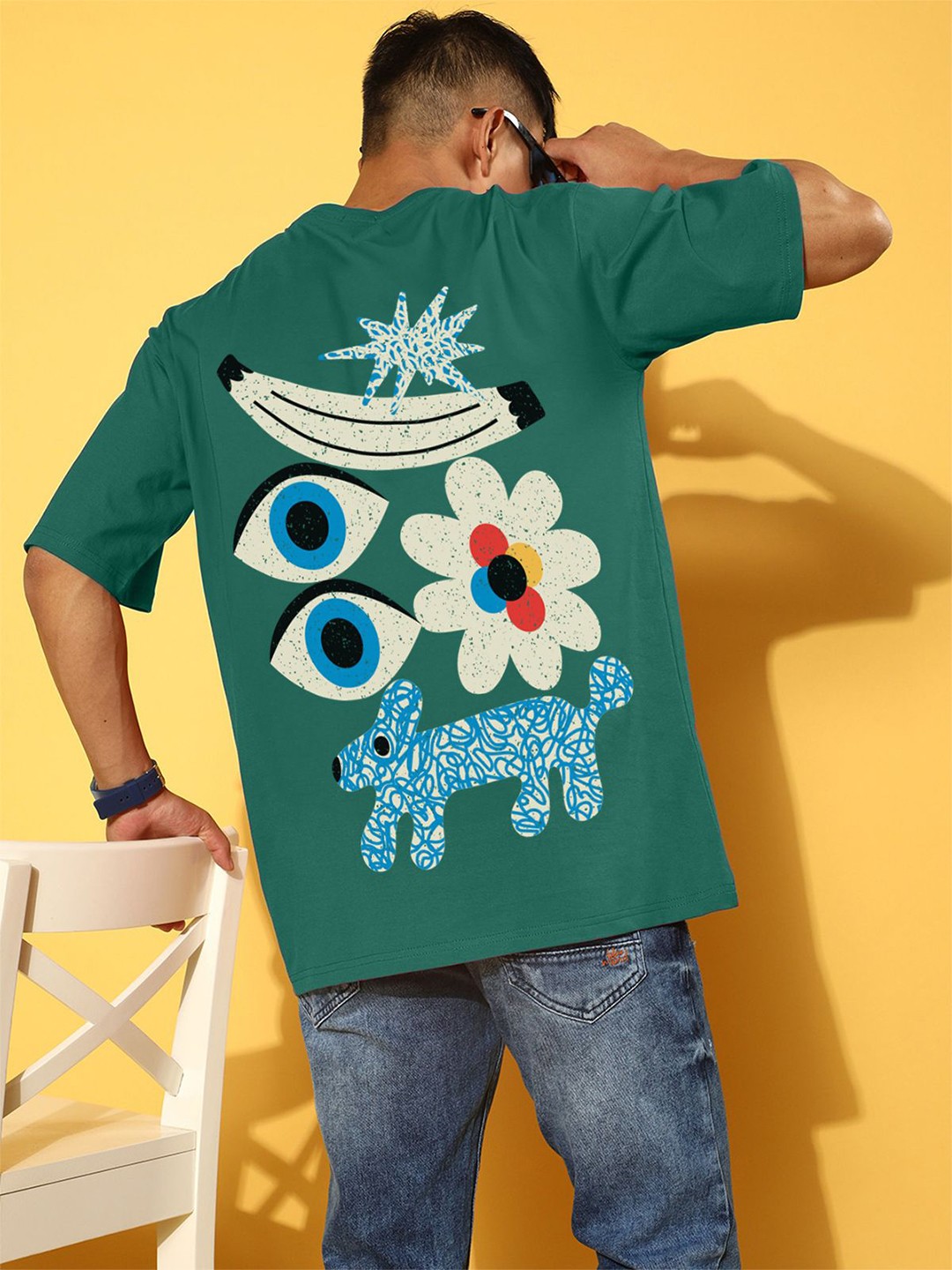 

VEIRDO Men Graphic Printed Round Neck Pure Cotton Oversized T-Shirt, Green