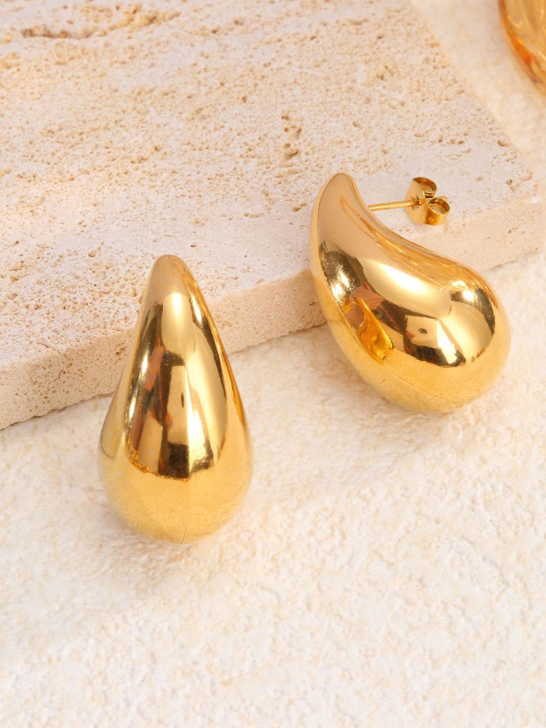 

KRENOZ Stainless Steel Teardrop Shaped Studs, Gold