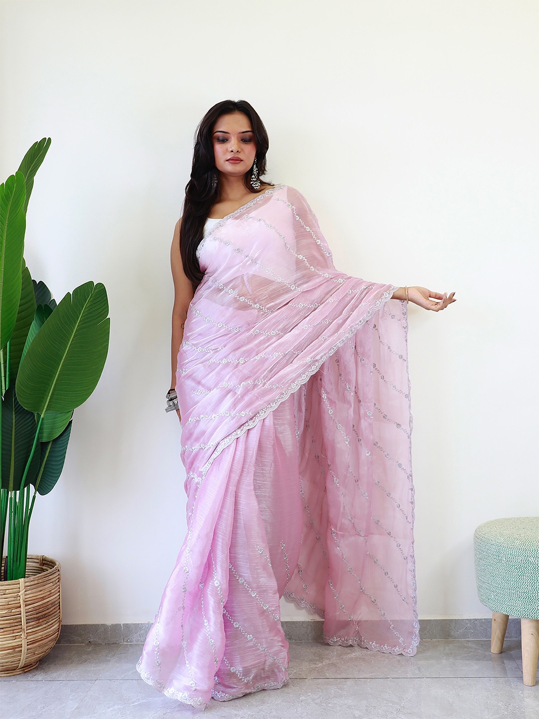 

Anouk Floral Sequinned Silk Blend Saree, Pink