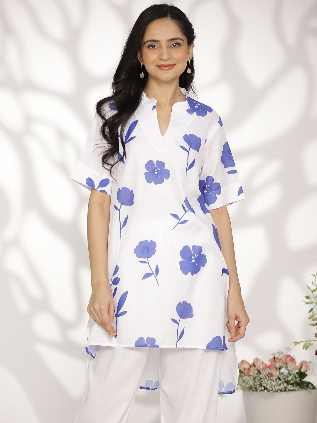 

LetsDressUp Floral Printed V-Neck Pure Cotton Kurti, White