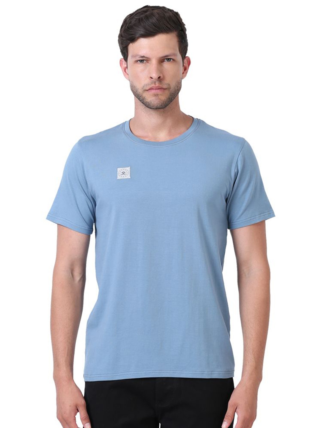 

Shrey Men Solid Round Neck T-shirt, Navy blue