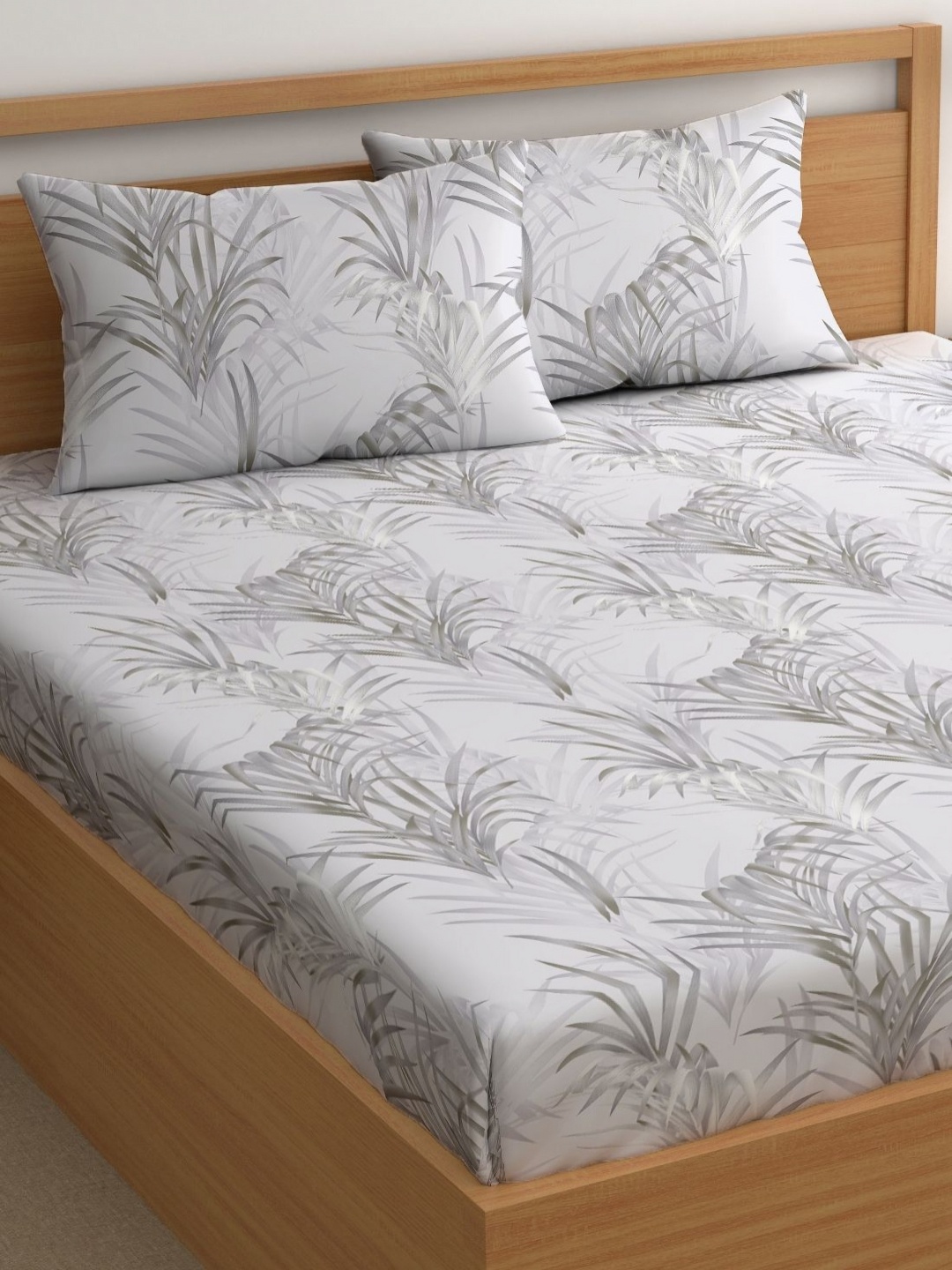 

CHHAVI INDIA Grey & White Tropical 210 TC Queen Bedsheet With 2 Pillow Covers