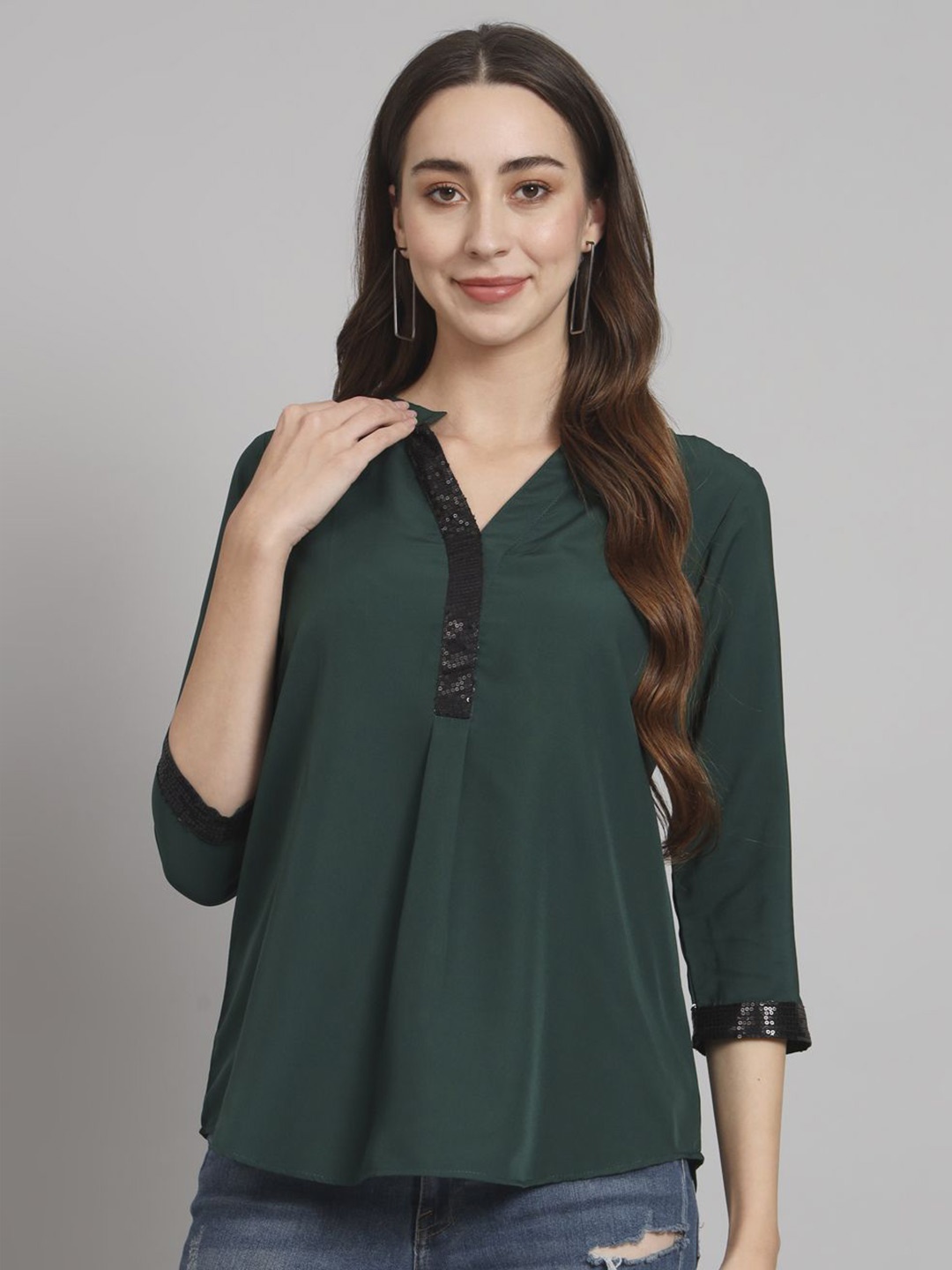 

Curvydrobe Mandarin Collar Crepe Top, Green