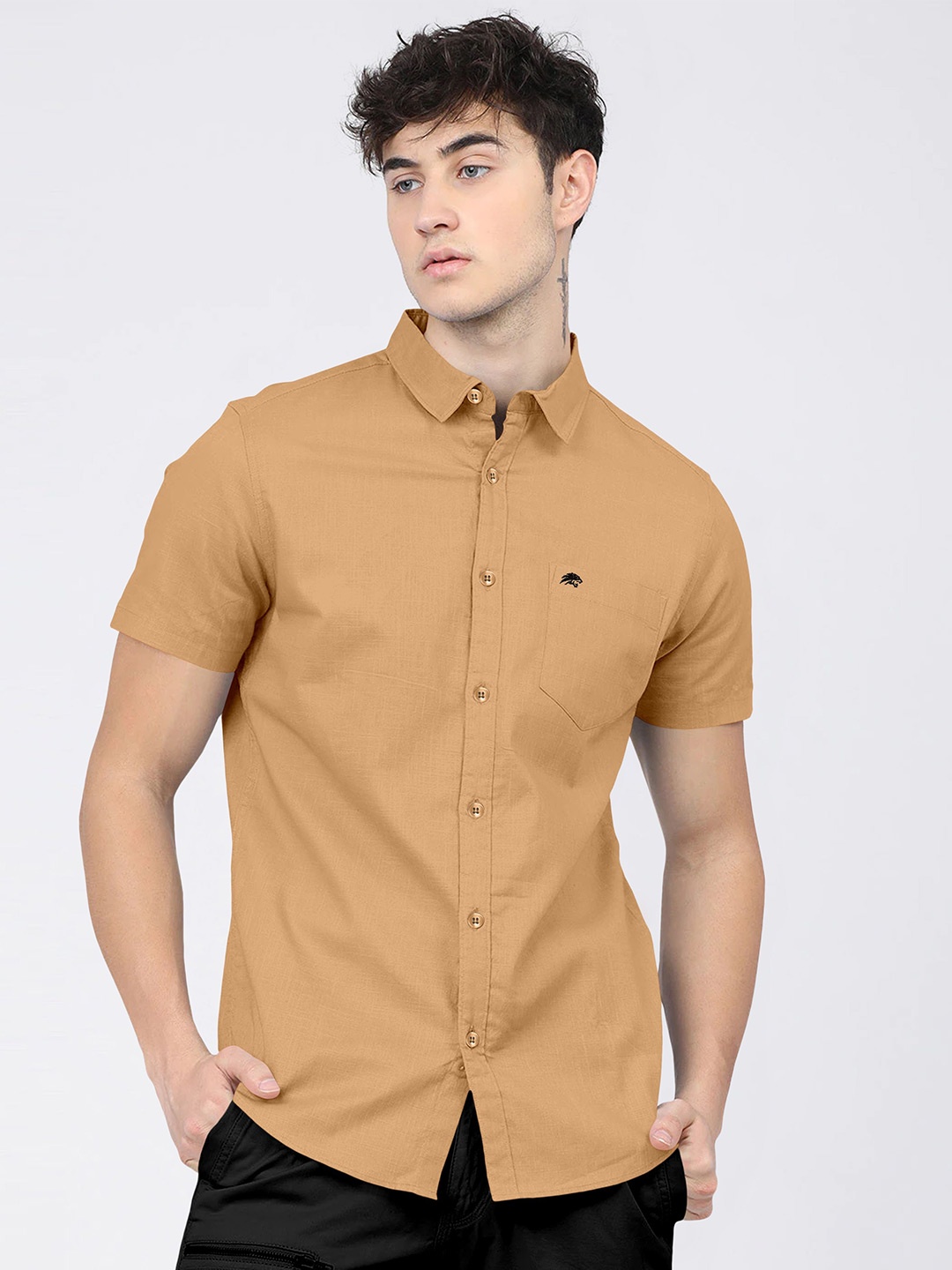 

BRUCEWANE Men Standard Spread Collar Solid Cotton Casual Shirt, Khaki