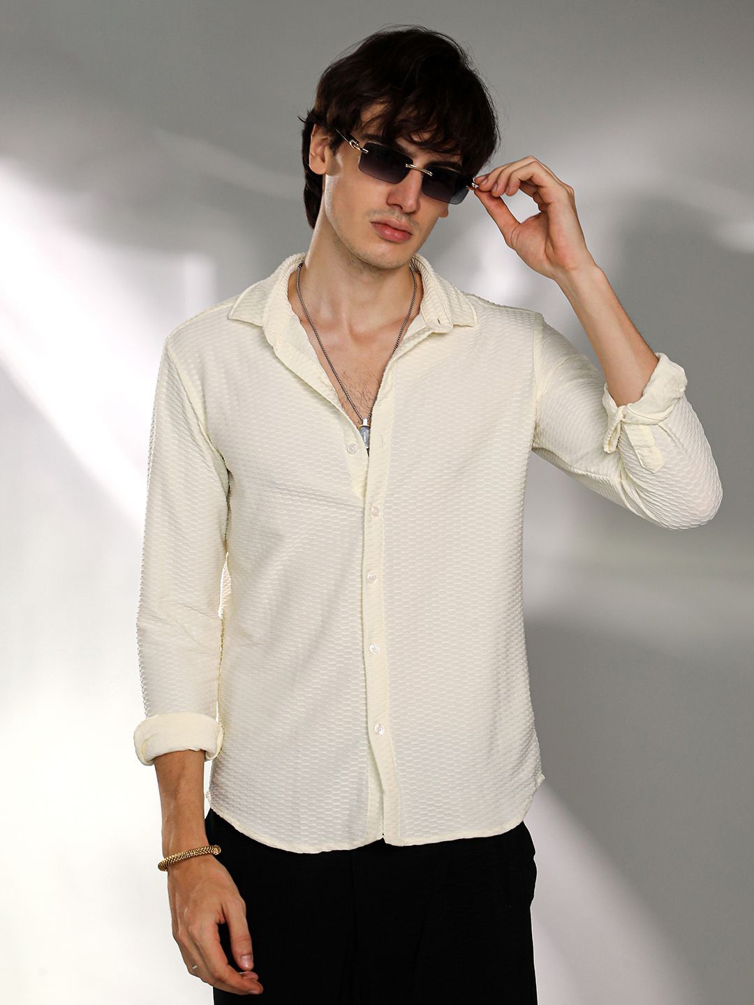 

Campus Sutra Men Comfort Spread Collar Solid Cotton Casual Shirt, Yellow