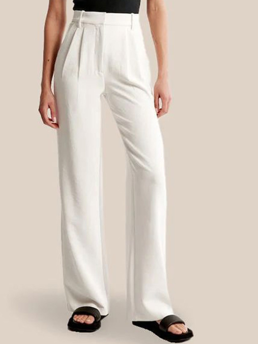 

FNOCKS Women Tailored High-Rise Pleated Trousers, White