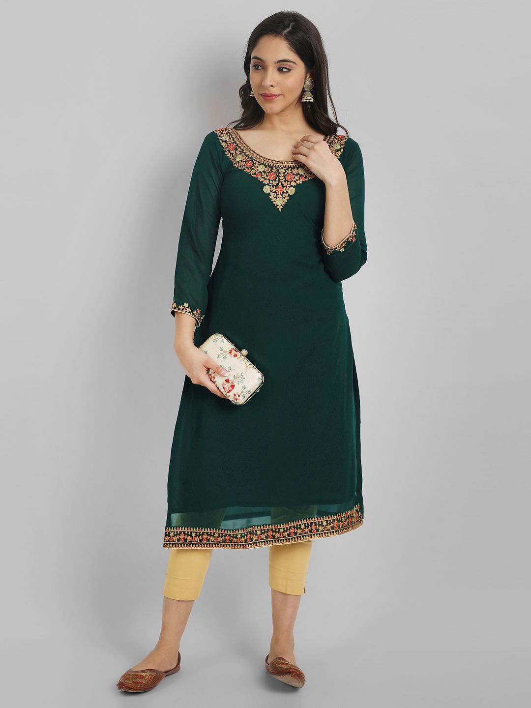 

Vastani Enterprise Floral Yoke Embroidered Straight Kurtas, Green