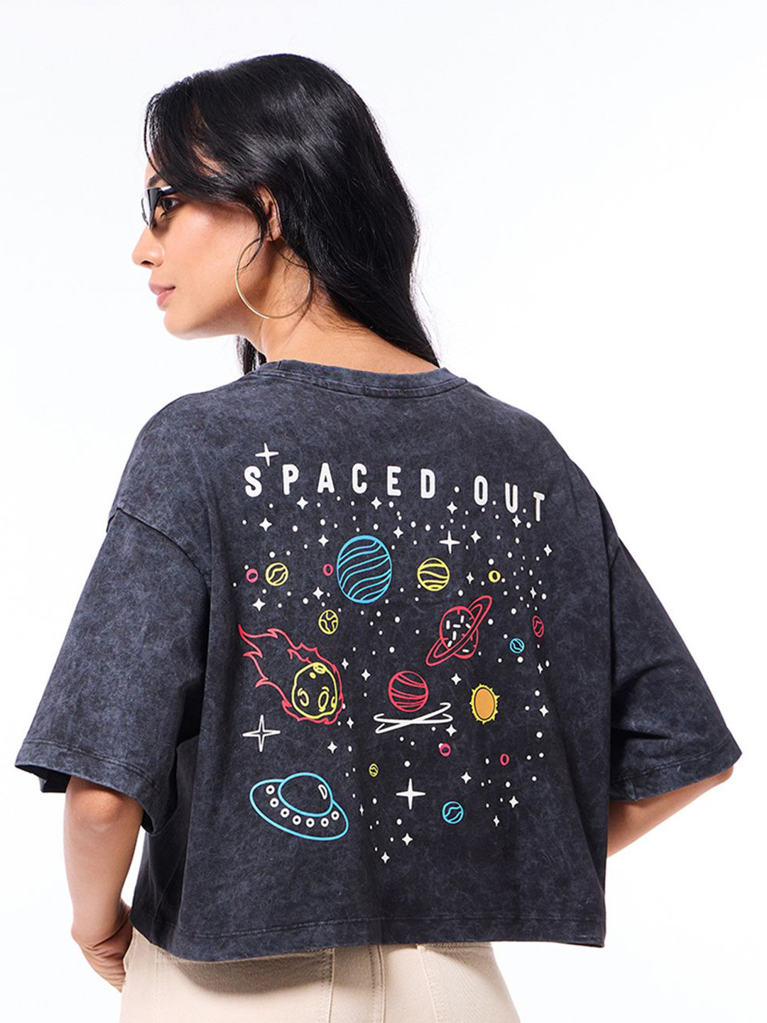 

Bewakoof Women Graphic Printed Round Neck Cotton Oversized T-Shirt, Black