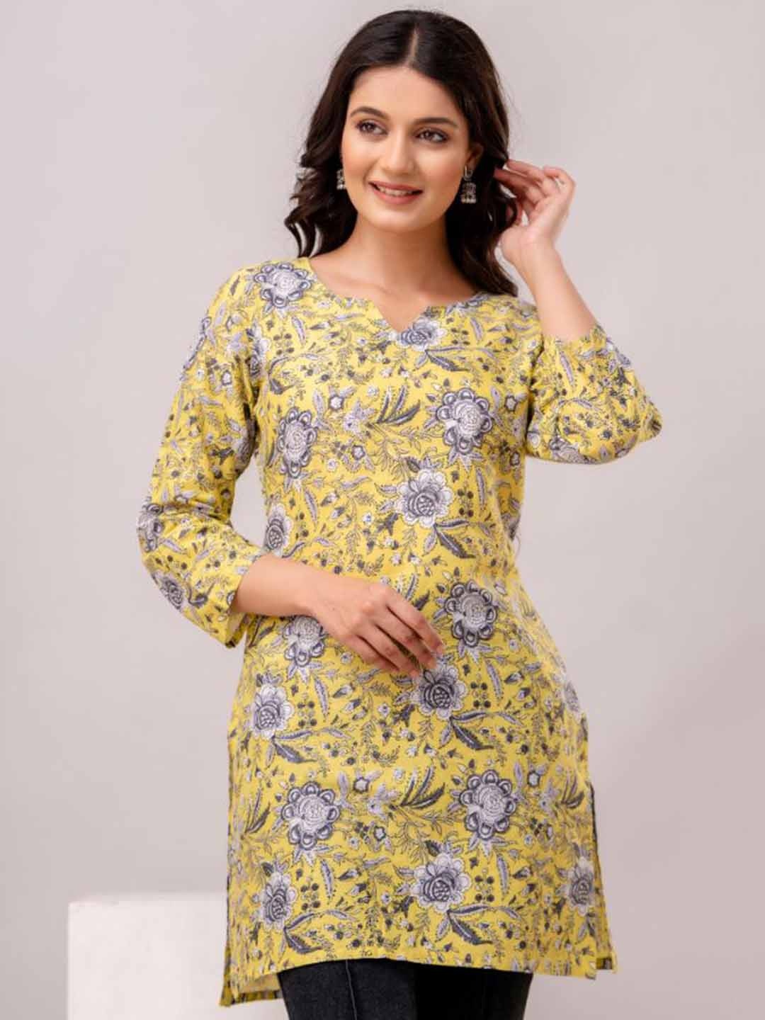 

Arudhi Floral Printed Pure Cotton Straight Kurti, Yellow