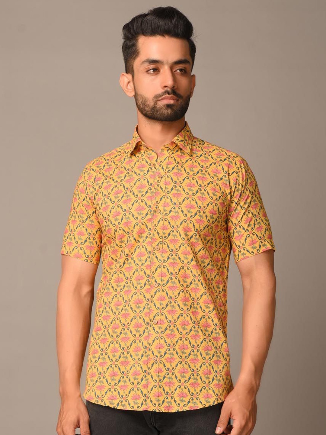 

Tistabene Men Standard Spread Collar Floral Printed Cotton Casual Shirt, Yellow
