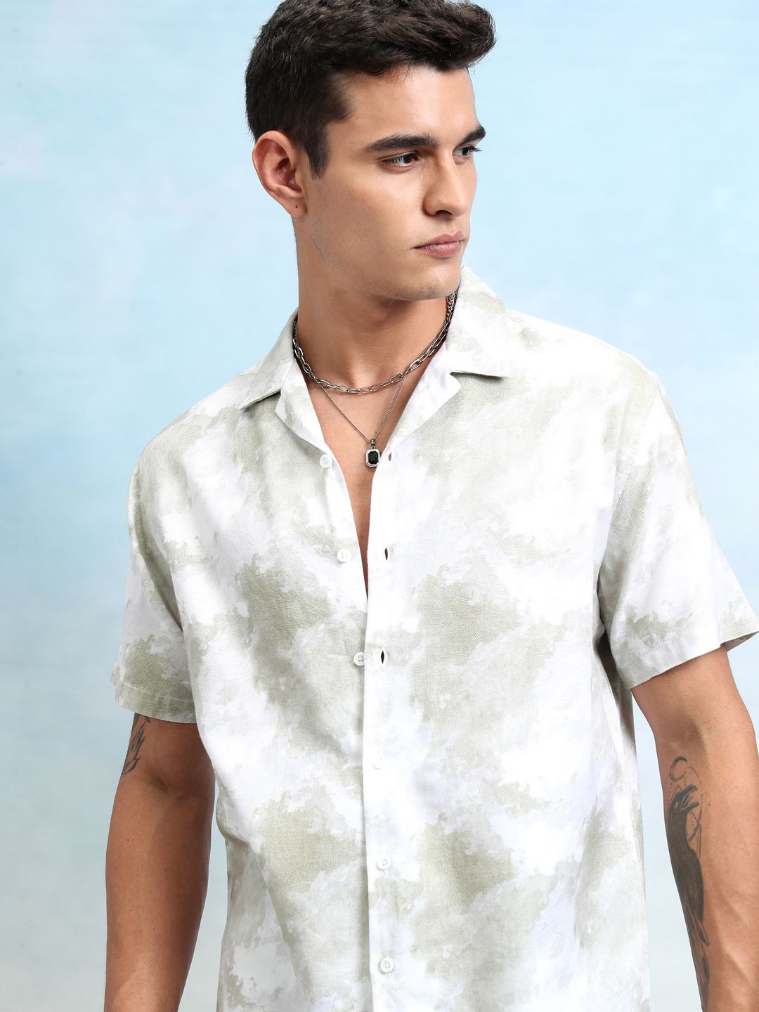 

Highlander Men Light Olive Dobby Textured Printed Cuban Collar Relaxed Shirt, White