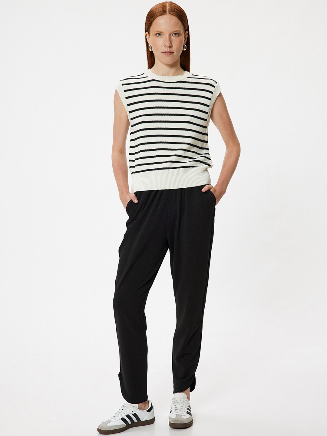 

Koton Women Joggers Trousers, Black