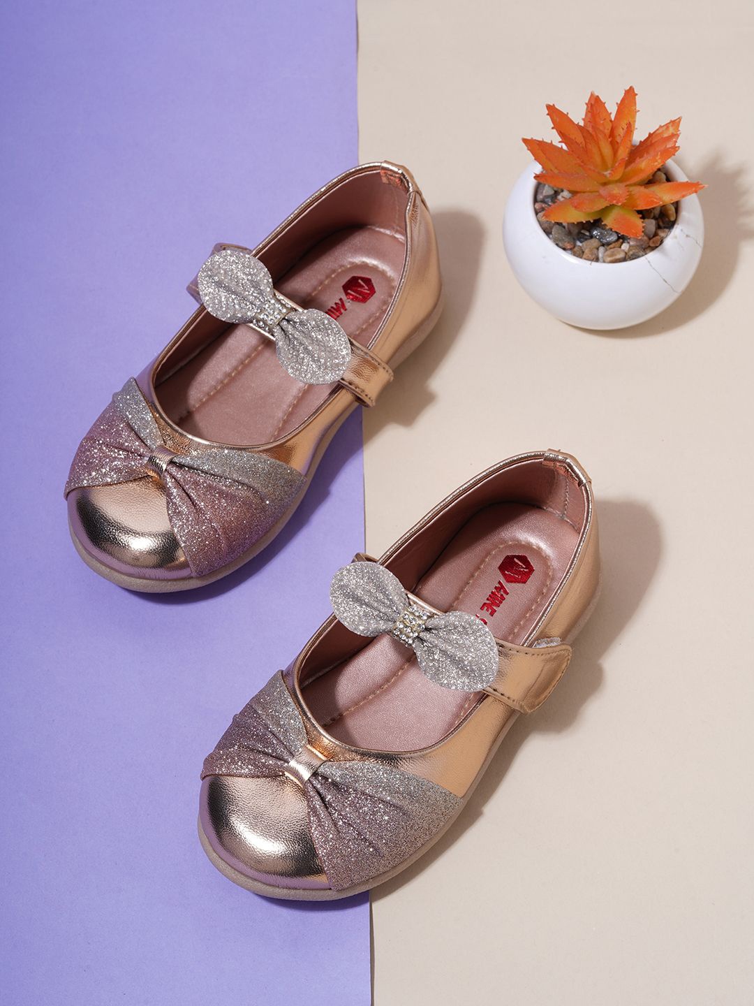 

Minesole Girls Embellished Synthetic Leather Ballerinas Flats, Rose gold