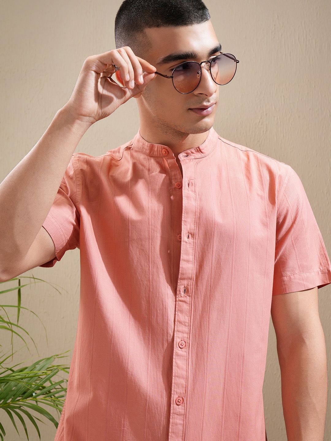 

Highlander Men Rose Pink Dobby Textured Solid Mandarin Collar Casual Shirt