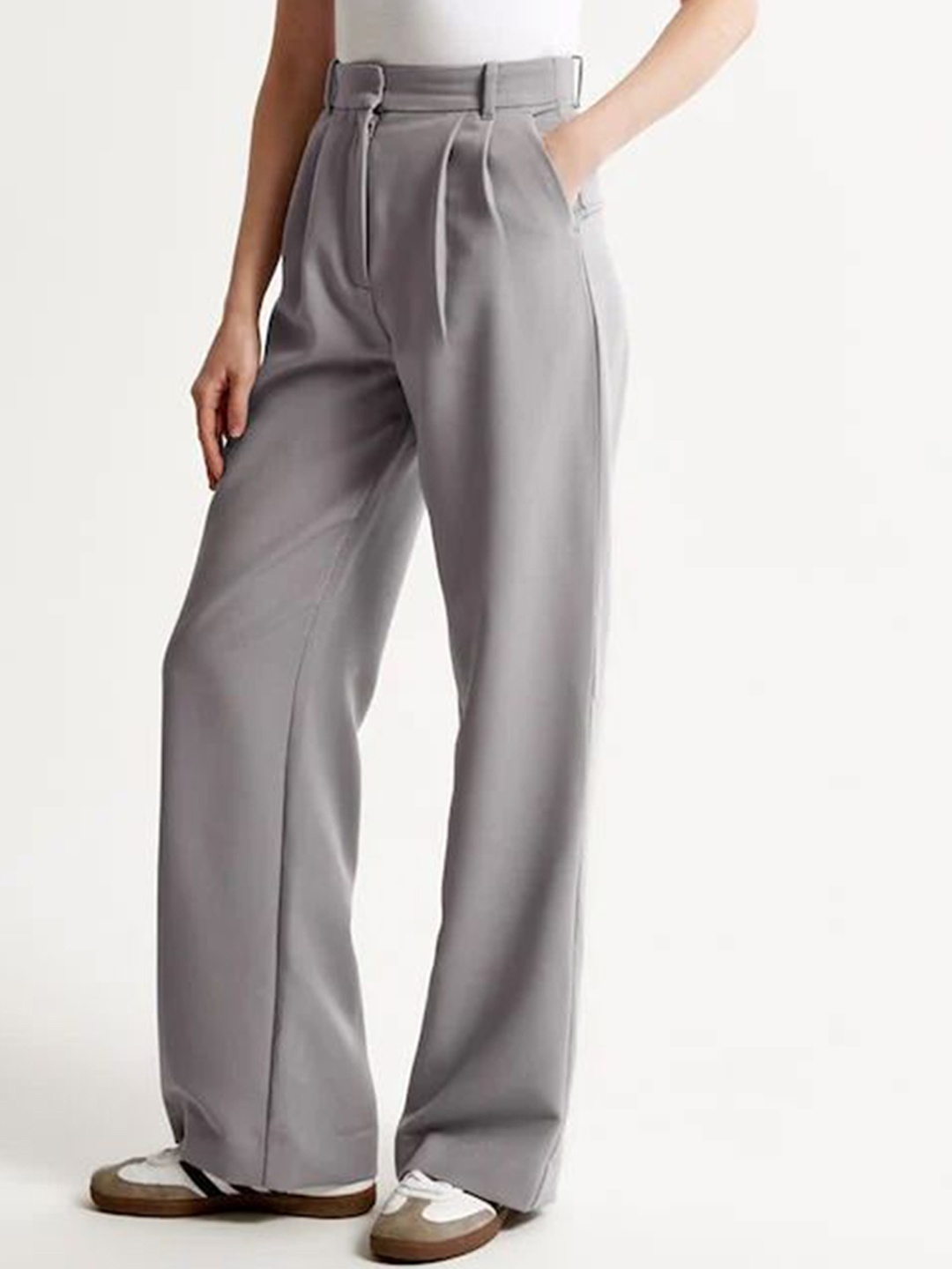 

FNOCKS Women Tailored High-Rise Pleated Trousers, Grey