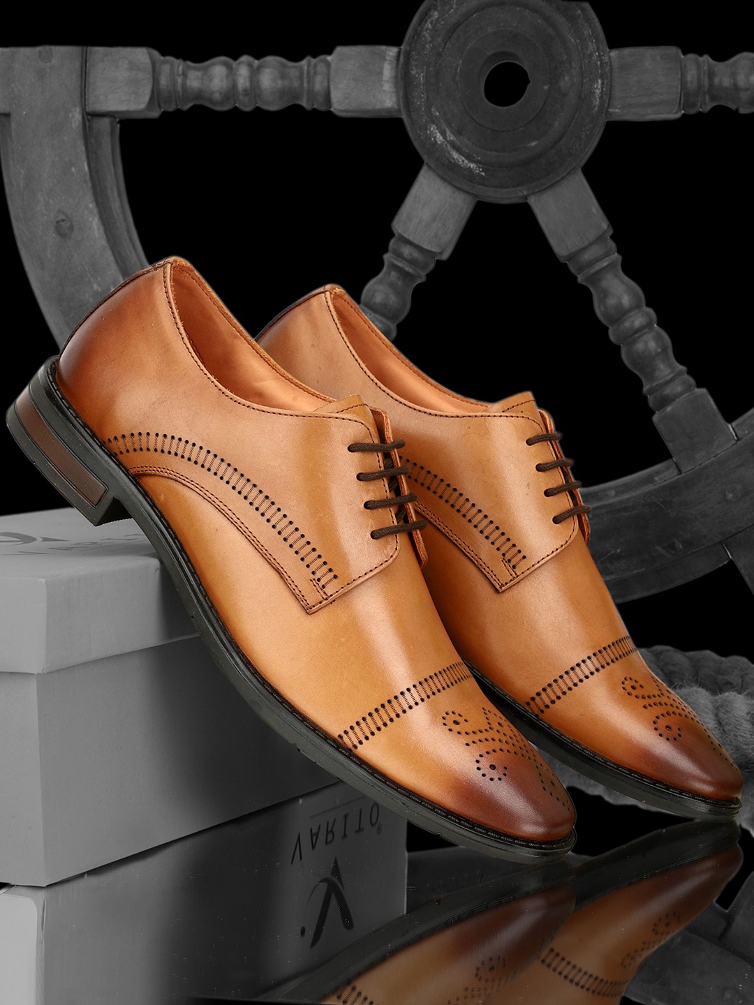 

Varito Men Leather Lace-Ups Formal Brogues, Tan