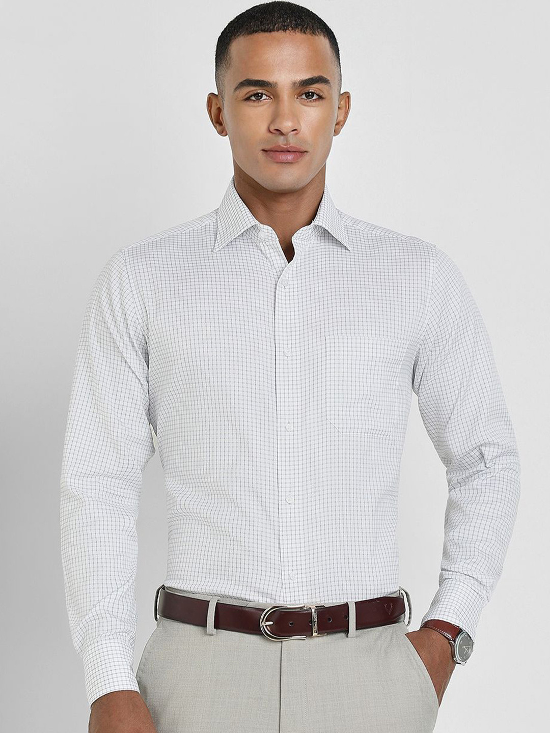 

Allen Solly Sport Men Spread Collar Striped Cotton Formal Shirt, White