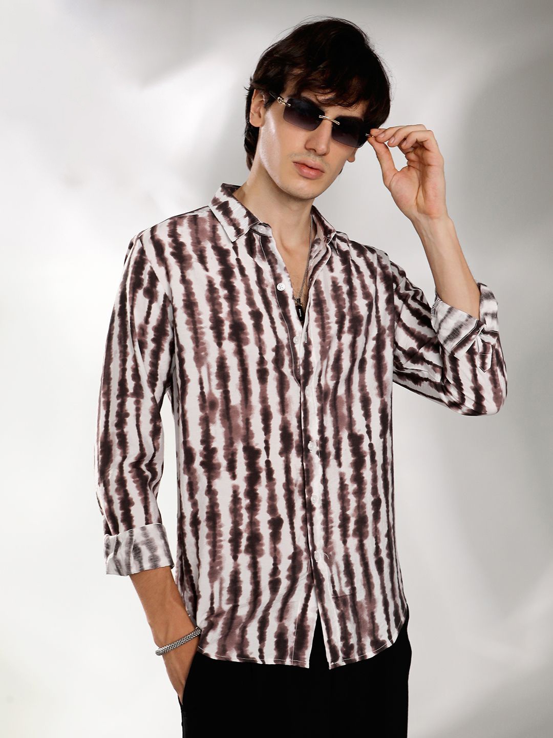 

Campus Sutra Men Comfort Spread Collar Striped Casual Shirt, Multi