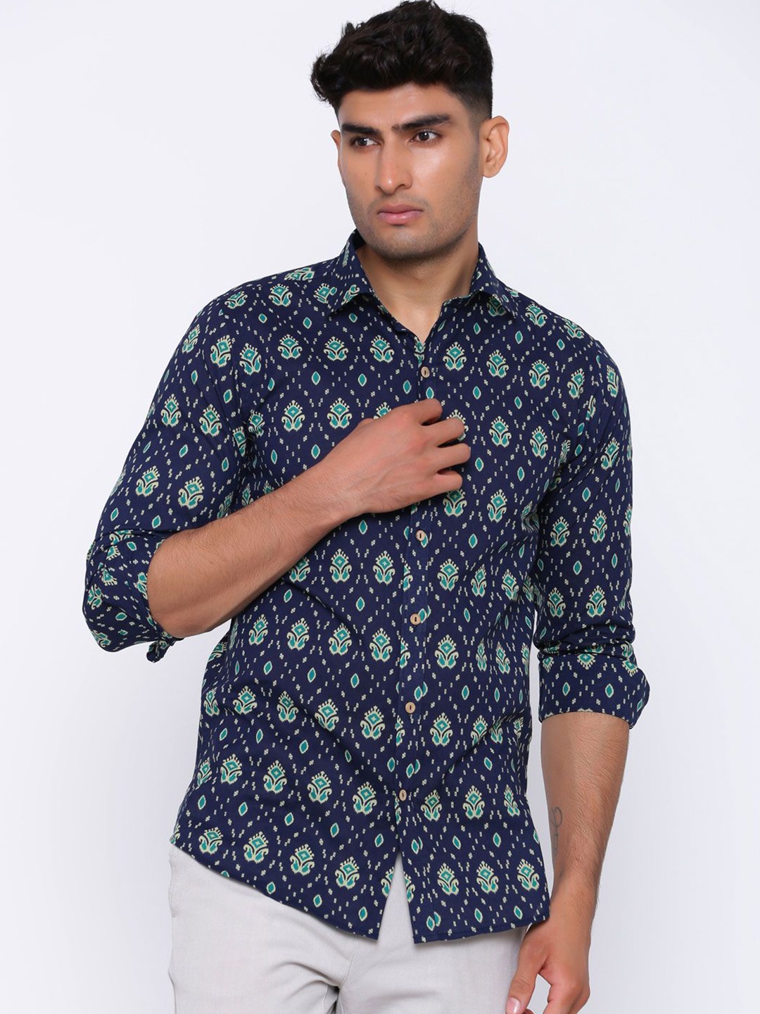 

Tistabene Men Standard Spread Collar Conversational Printed Cotton Casual Shirt, Navy blue