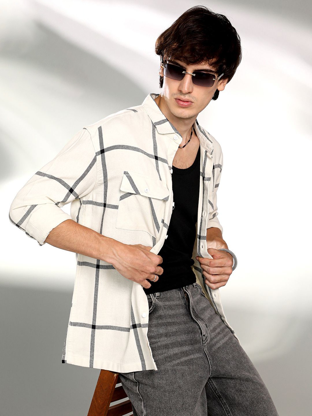 

Campus Sutra Men Comfort Spread Collar Tartan Checked Cotton Casual Shirt, White