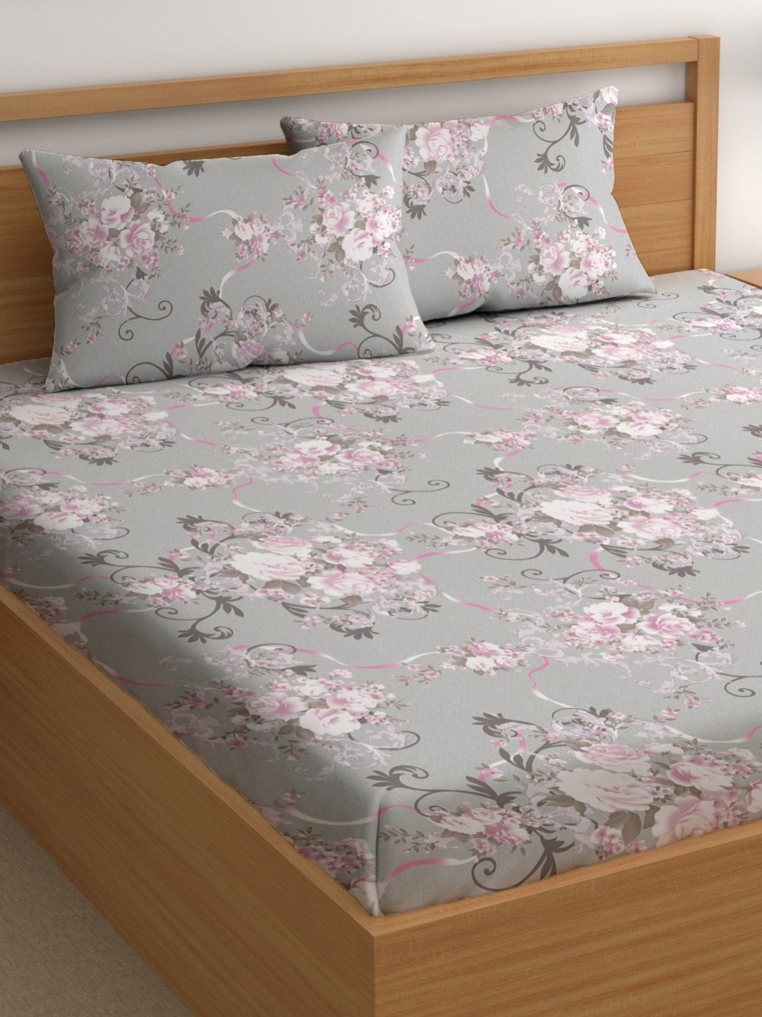 

CHHAVI INDIA Grey & Pink Floral 210 TC Queen Bedsheet With 2 Pillow Covers