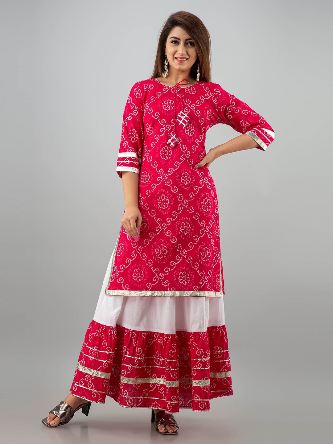 

Sajke Bandhani Printed Tie-Up Neck Gotta Patti Pure Cotton Straight Kurta with Skirt, Pink