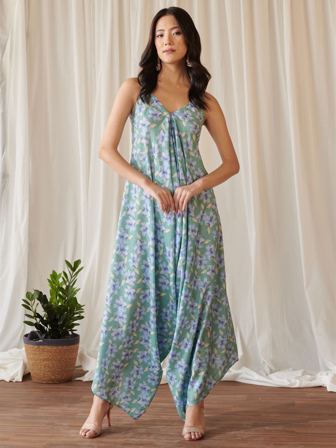 

Pasha Women Printed Shoulder Straps Basic Jumpsuit, Green