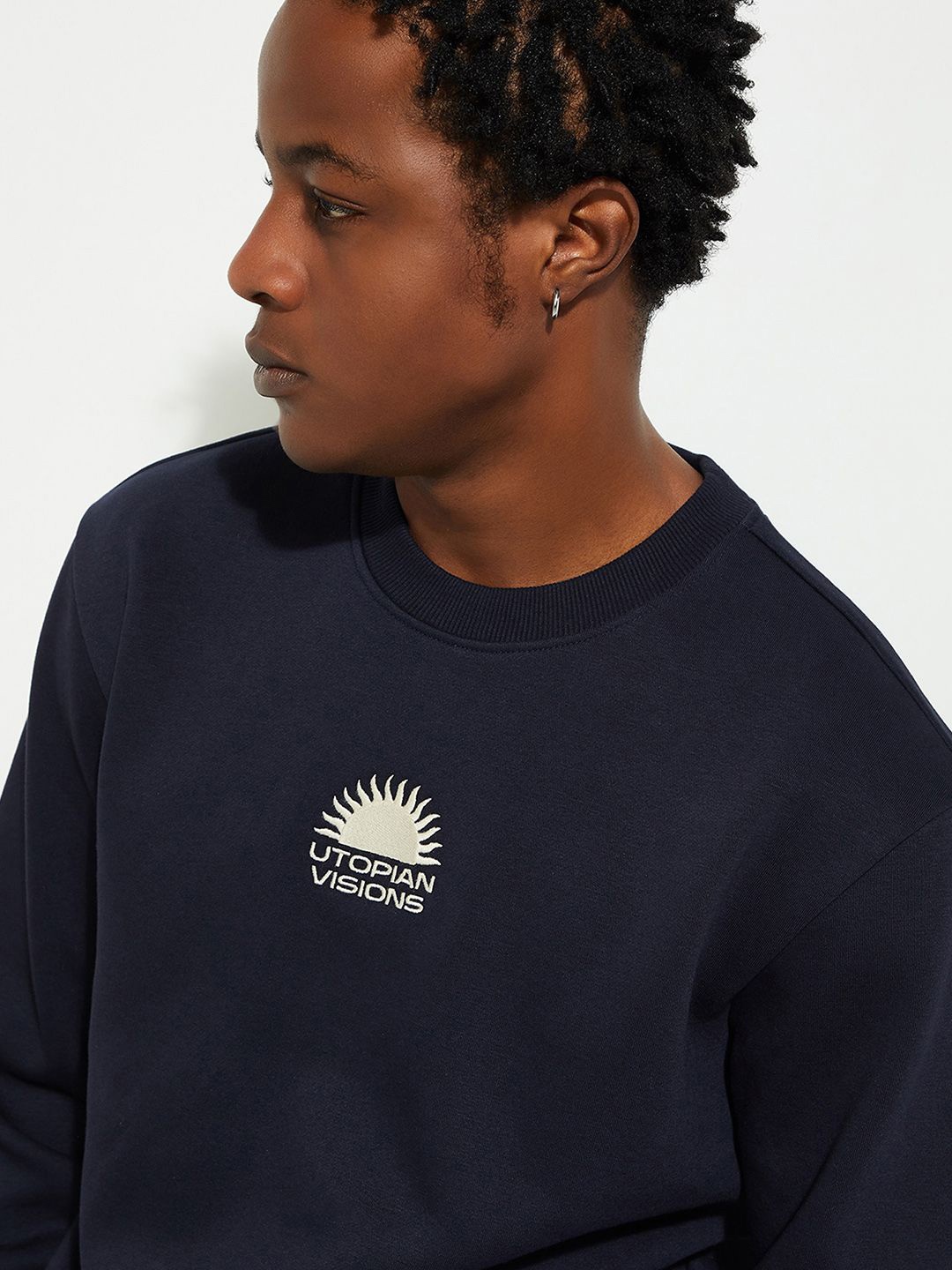 

max URB_N Men Embroidered Sweatshirt, Navy blue