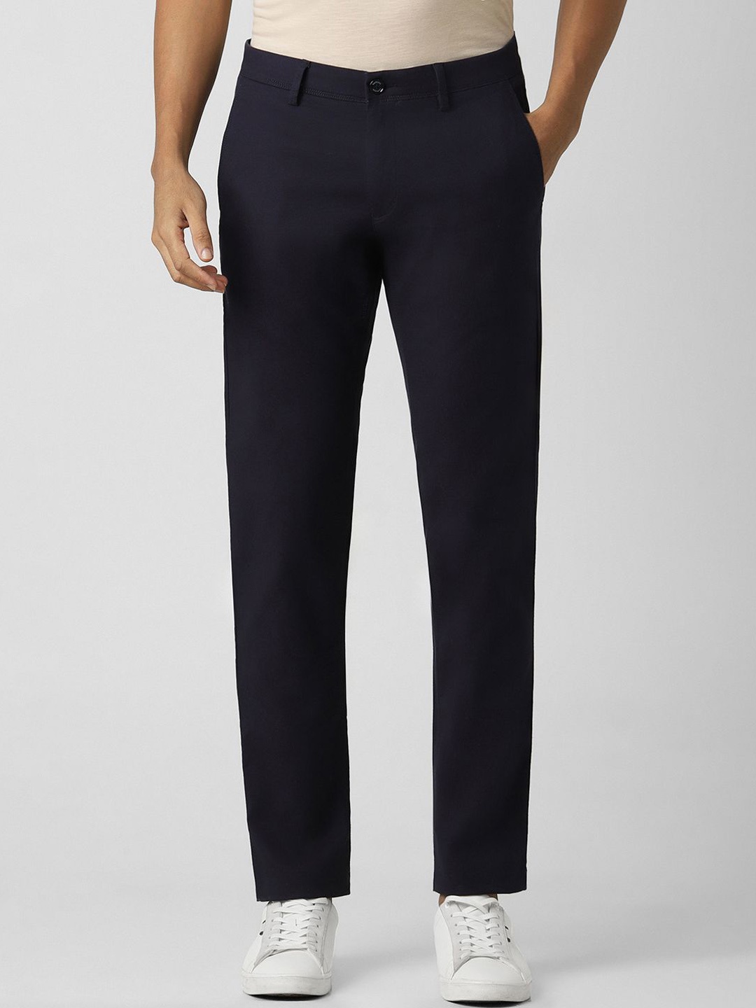 

Van Heusen Sport Men Solid Slim Fit Trousers, Navy blue