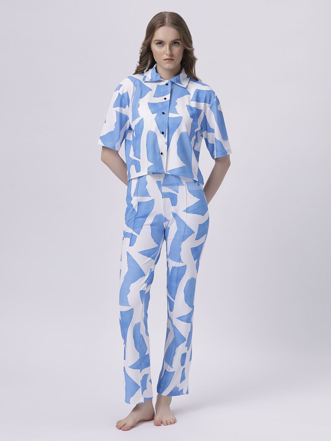 

BABA YAGA Printed Drop Shoulder Sleeves Shirt With Trousers, White
