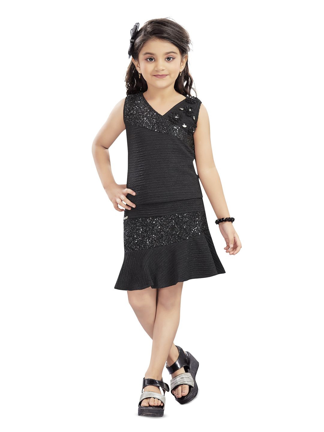 

Lei-Chie Girls Embellished V-Neck Sleeveless Top With Skirt, Black