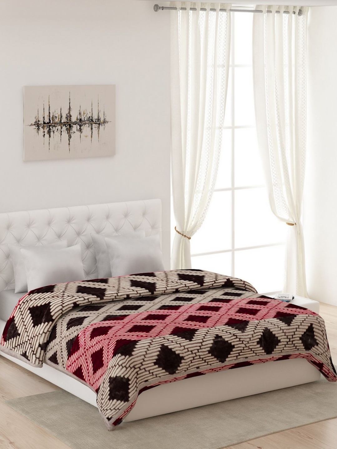 

Monte Carlo Off White & Maroon Geometric 800 Gsm Mild Winter Double Bed Comforter